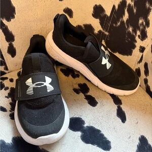 Under Armour Kids Black Slip-On Sneakers